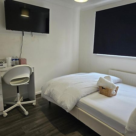 Jays-Rooms Pitsea Luaran gambar